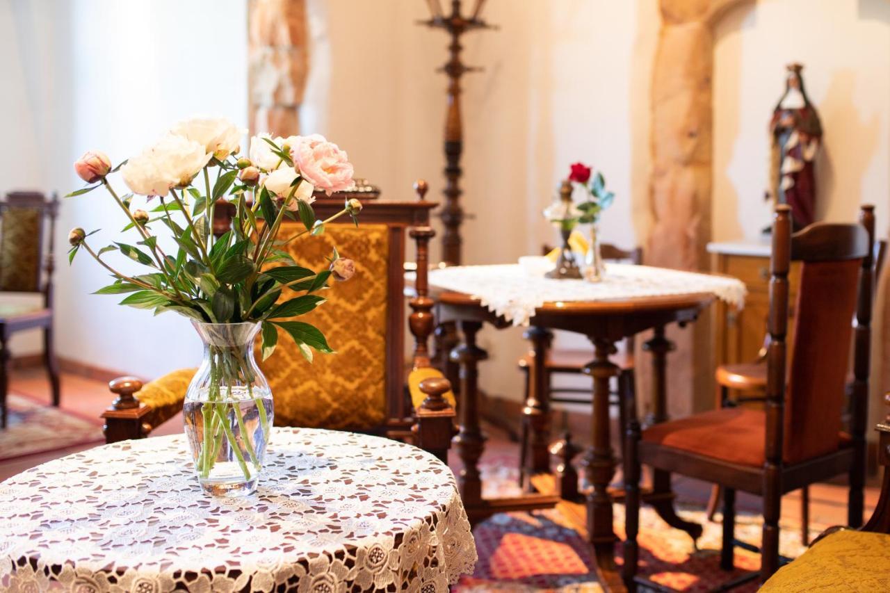 Dom Notre Dame Bed & Breakfast วรอตซวาฟ ภายนอก รูปภาพ