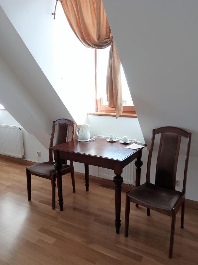 Dom Notre Dame Bed & Breakfast วรอตซวาฟ ภายนอก รูปภาพ