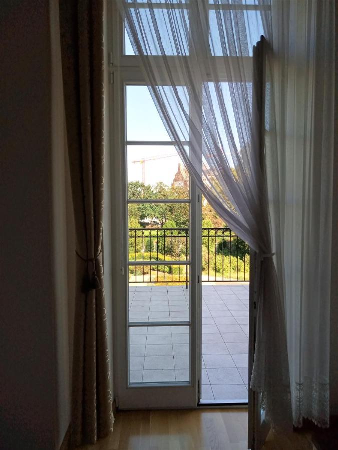 Dom Notre Dame Bed & Breakfast วรอตซวาฟ ภายนอก รูปภาพ